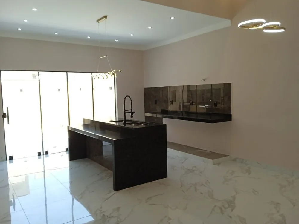 Casa, 3 quartos, 124 m² - Foto 1