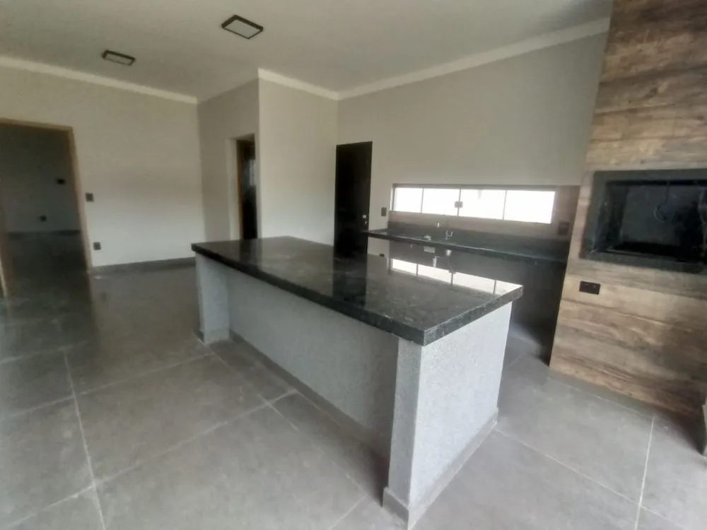 Casa, 3 quartos, 210 m² - Foto 1