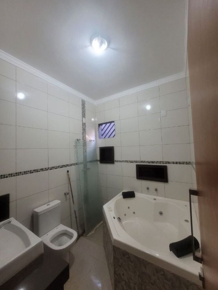 Casa à venda com 3 quartos, 180m² - Foto 3