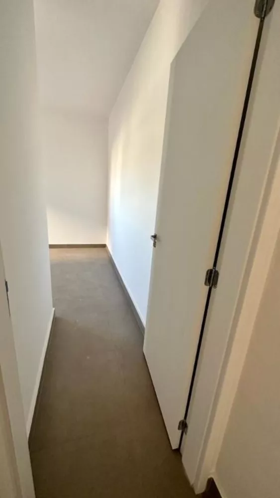 Apartamento à venda com 2 quartos, 63m² - Foto 2