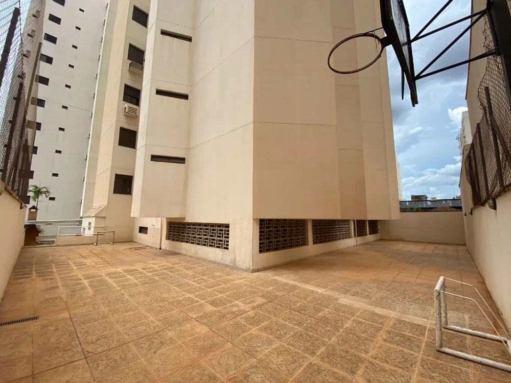 Apartamento, 4 quartos, 220 m² - Foto 1