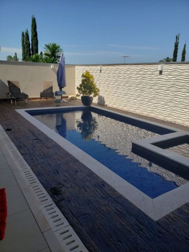 Casa de Condomínio à venda com 3 quartos, 410m² - Foto 2