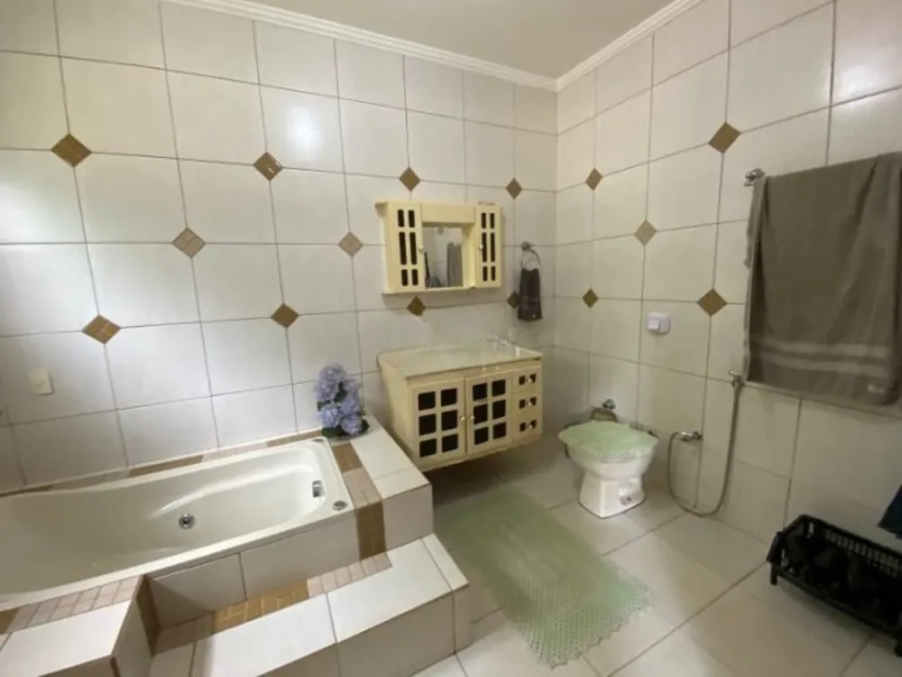 Chácara, 4 quartos, 352 m² - Foto 3