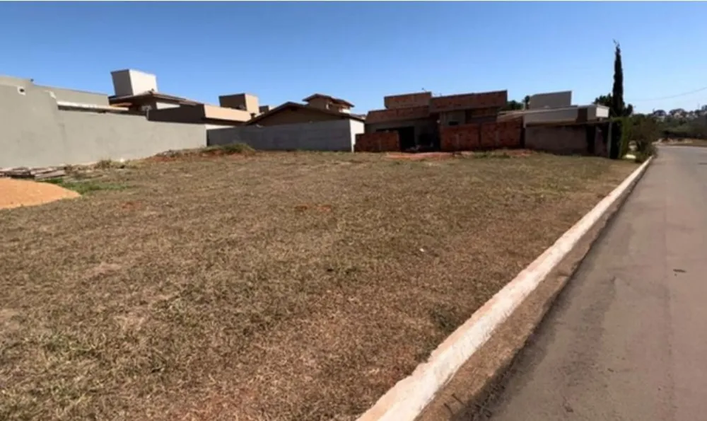 Loteamento e Condomínio, 682 m² - Foto 1