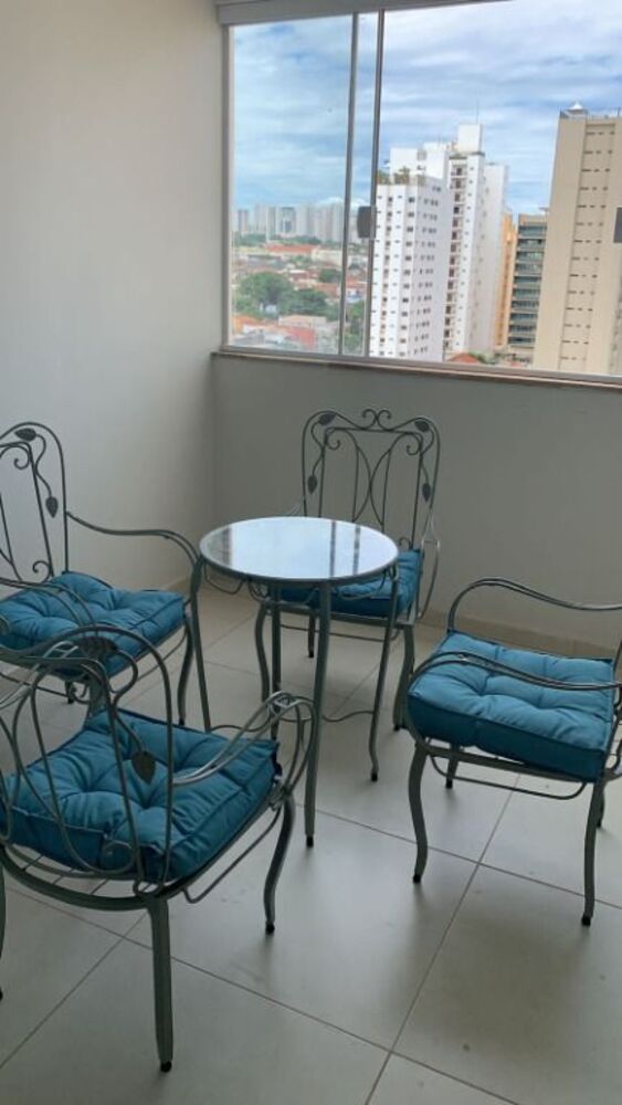 Apartamento à venda com 3 quartos, 90m² - Foto 2