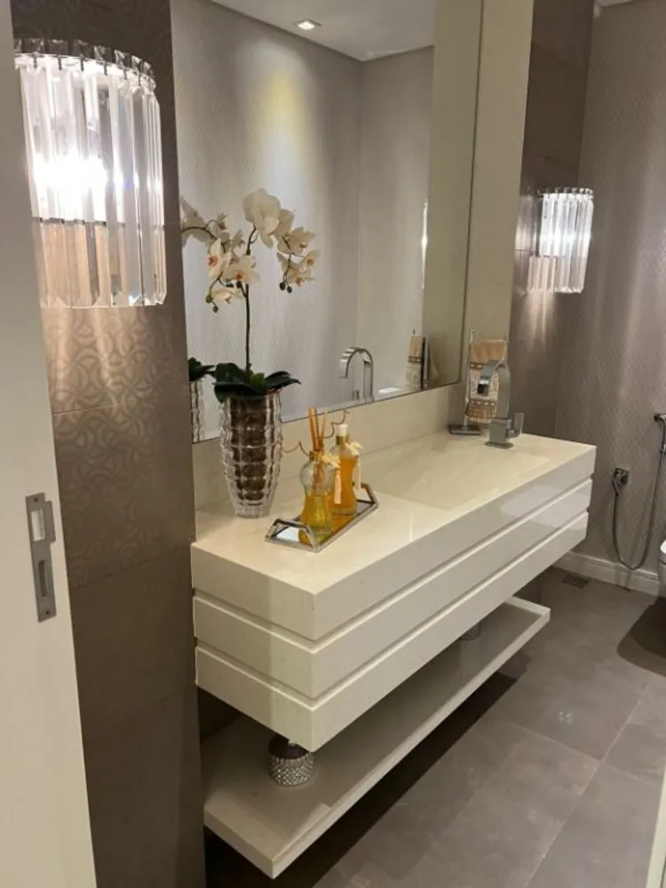 Apartamento, 4 quartos, 246 m² - Foto 1