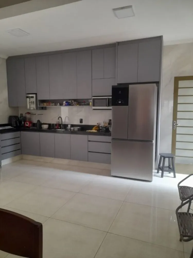 Casa, 3 quartos, 141 m² - Foto 3