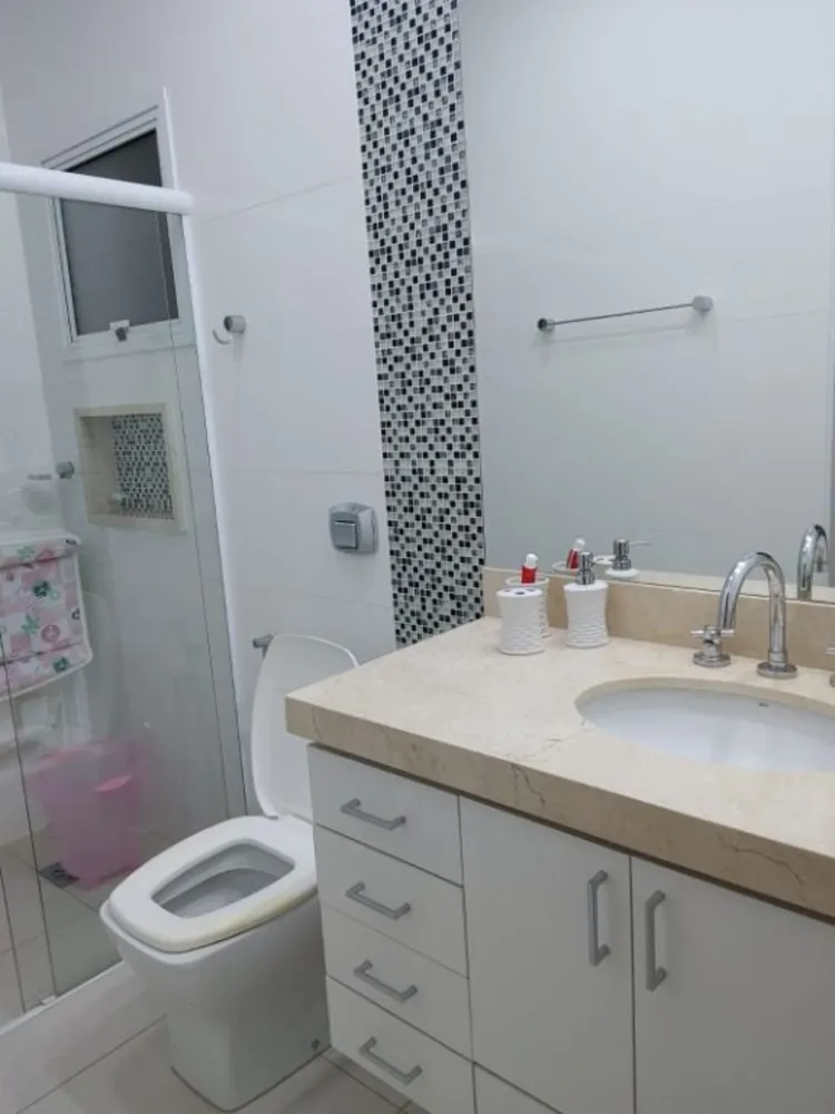 Casa, 3 quartos, 244 m² - Foto 2