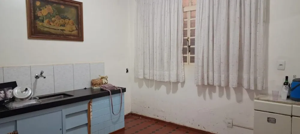 Casa, 4 quartos, 280 m² - Foto 1