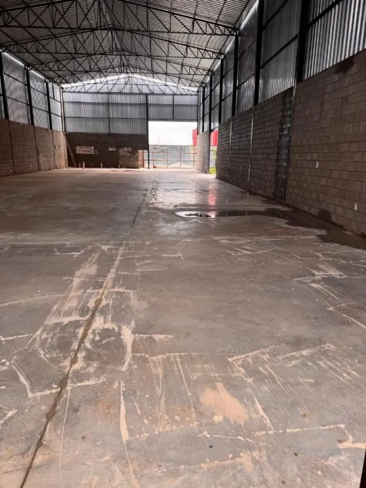 Depósito-Galpão, 600 m² - Foto 1
