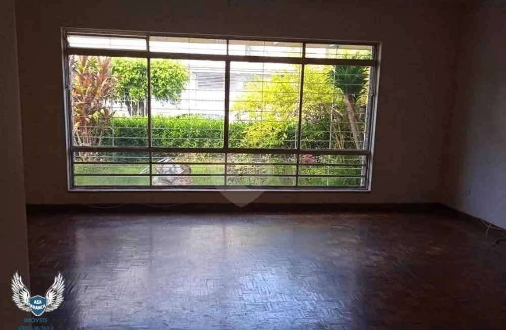 Sobrado à venda com 3 quartos, 329m² - Foto 2