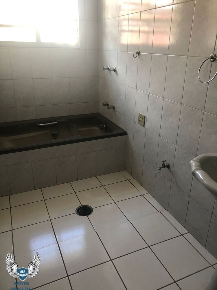 Sobrado, 4 quartos, 450 m² - Foto 2