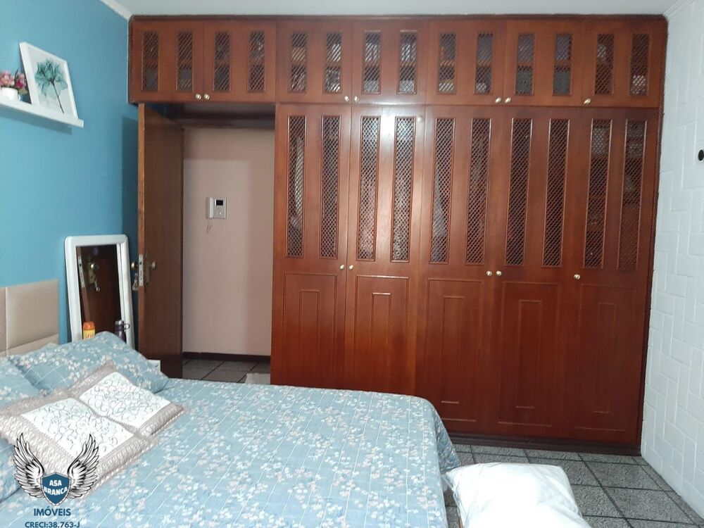 Sobrado, 5 quartos, 275 m² - Foto 1