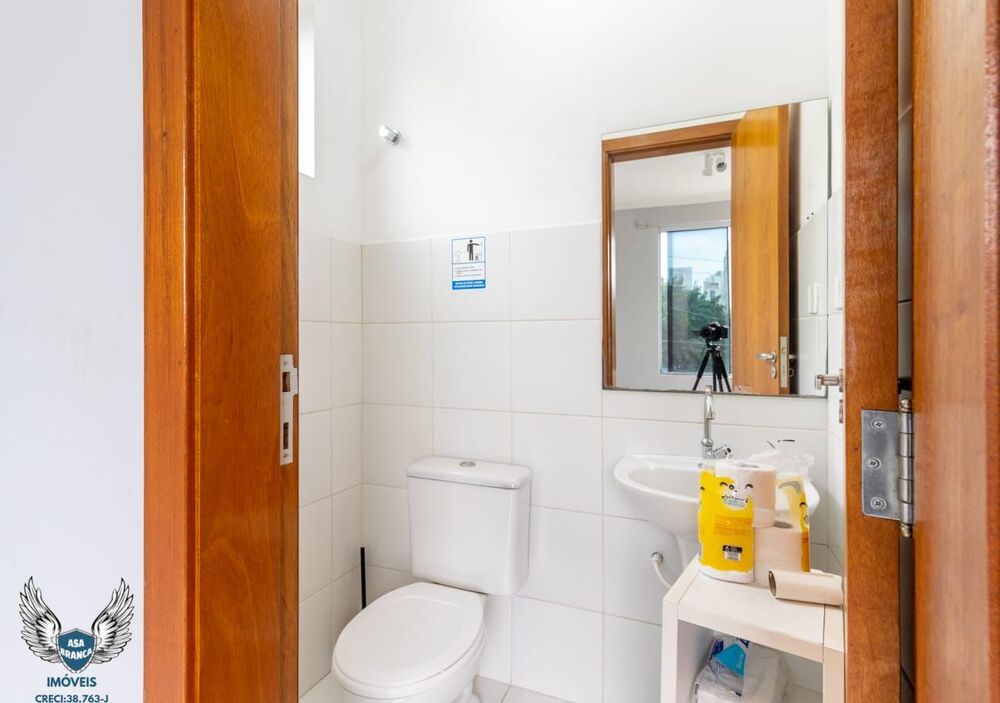 Prédio Inteiro à venda e aluguel com 6 quartos, 200m² - Foto 1