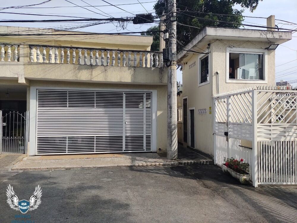 Sobrado à venda com 2 quartos, 70m² - Foto 2