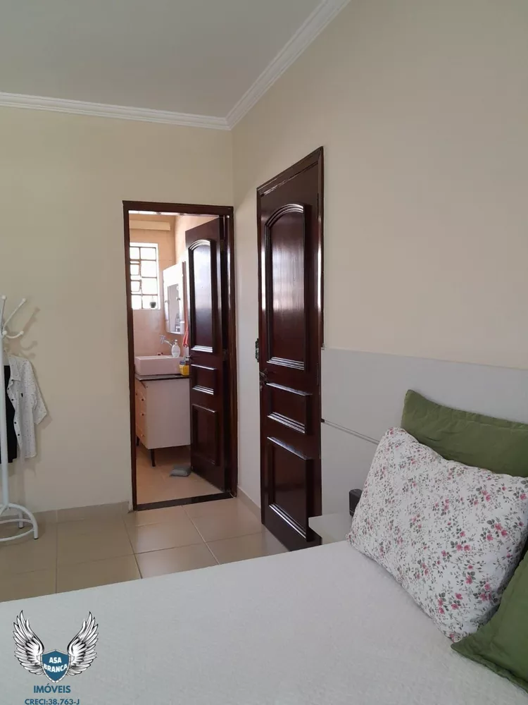 Sobrado à venda com 3 quartos, 200m² - Foto 4