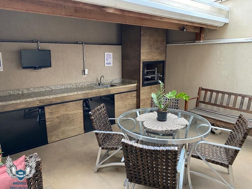 Sobrado, 3 quartos, 240 m² - Foto 2