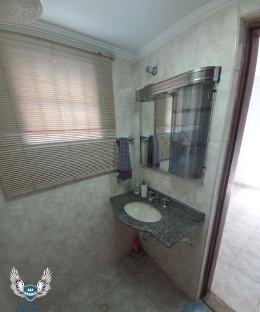 Sobrado à venda com 3 quartos, 200m² - Foto 5