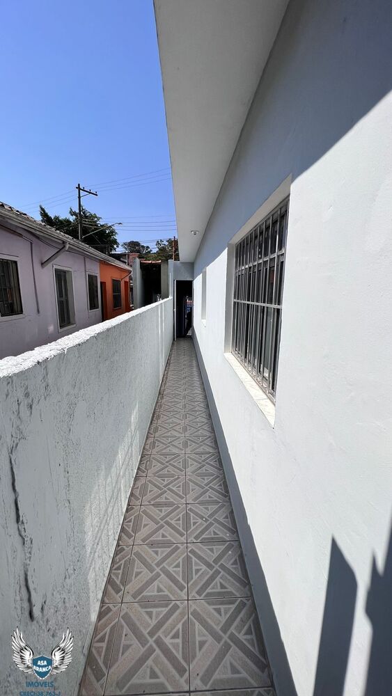 Casa, 4 quartos, 230 m² - Foto 1