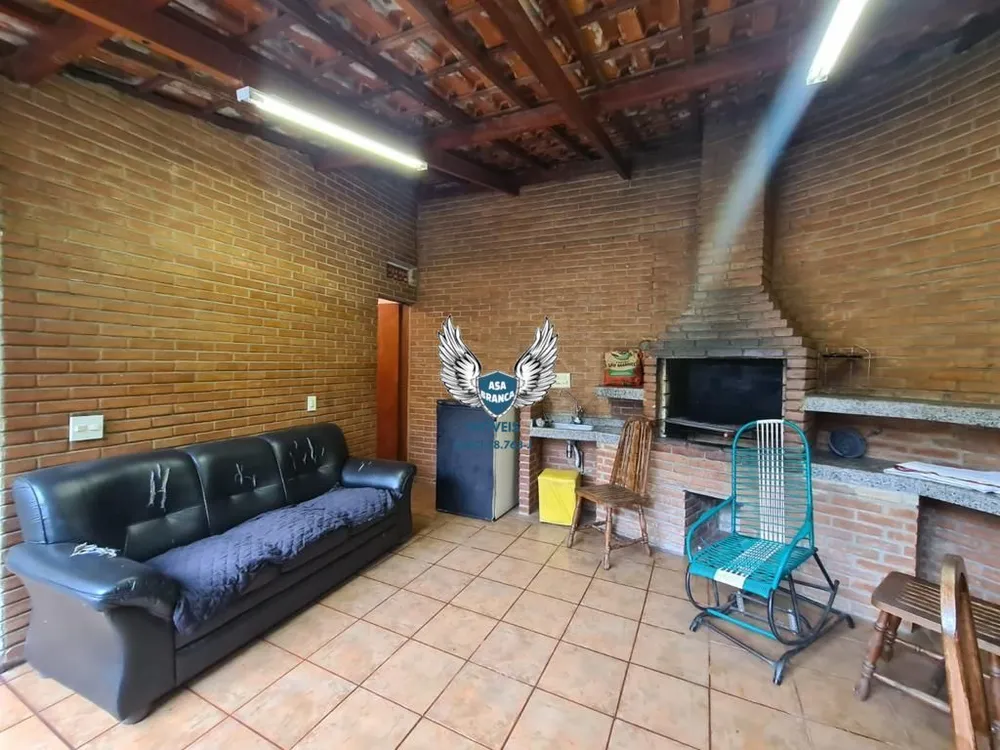 Casa, 4 quartos, 244 m² - Foto 4
