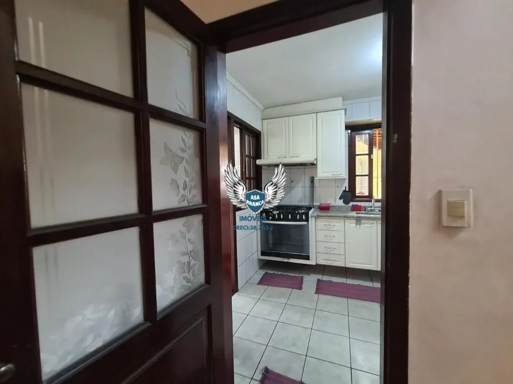 Casa, 4 quartos, 244 m² - Foto 3
