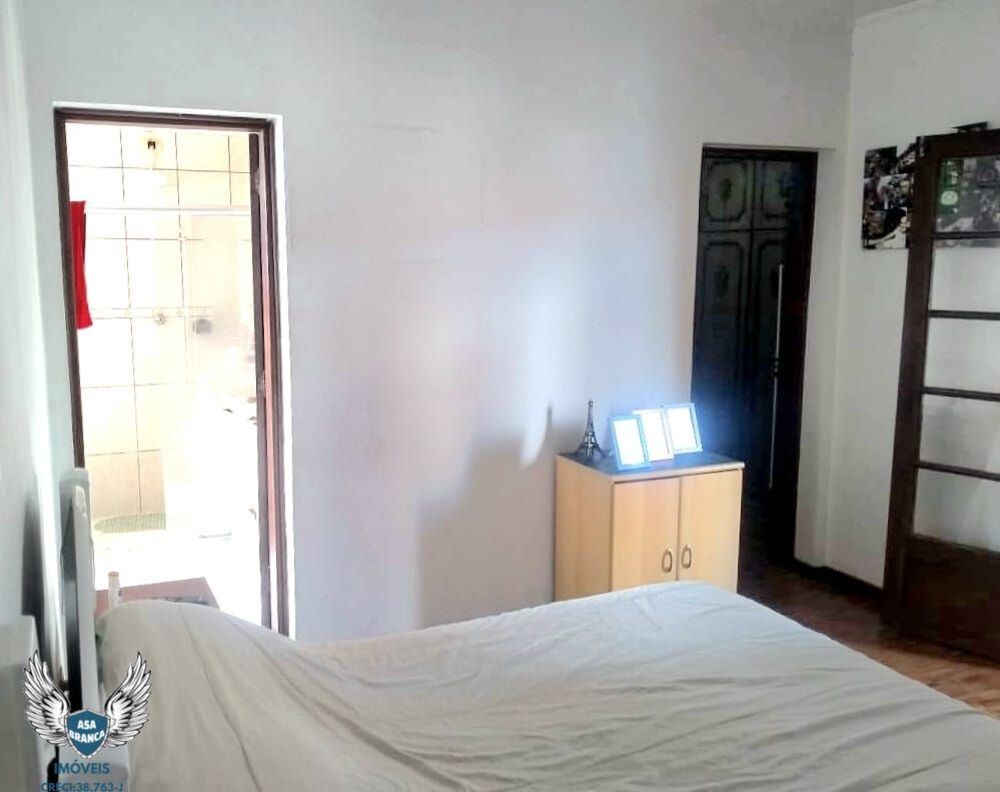 Sobrado, 3 quartos, 208 m² - Foto 1