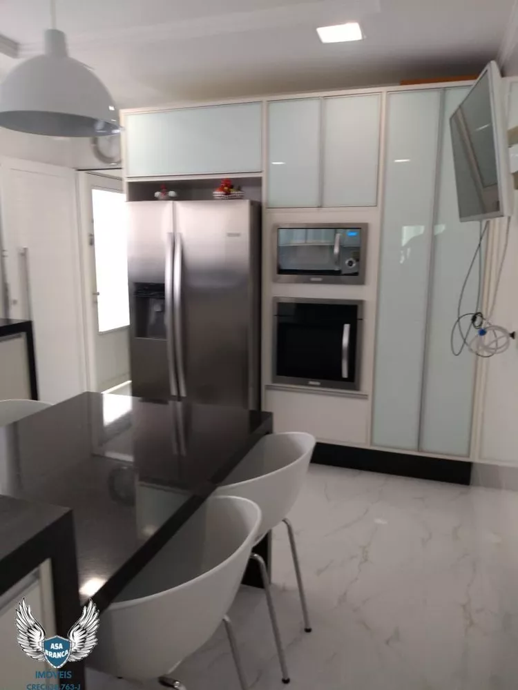 Sobrado à venda com 3 quartos, 350m² - Foto 5