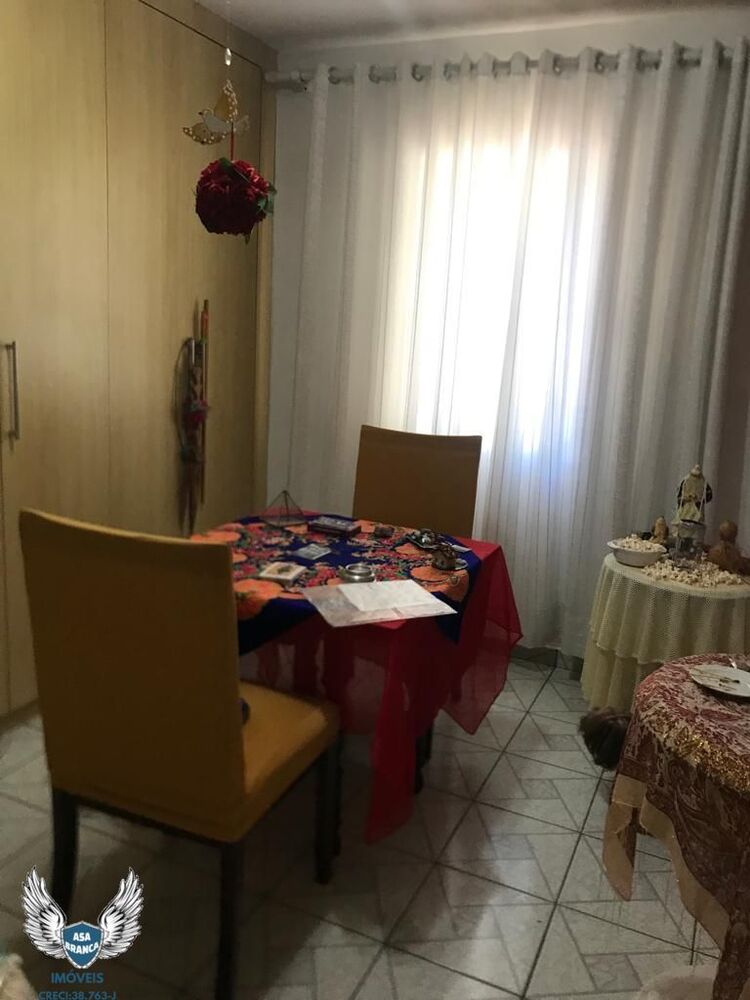 Casa, 5 quartos, 291 m² - Foto 1
