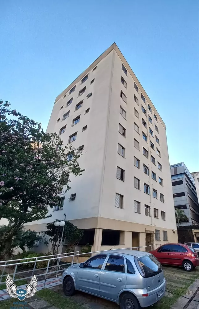 Apartamento à venda com 2 quartos, 62m² - Foto 1