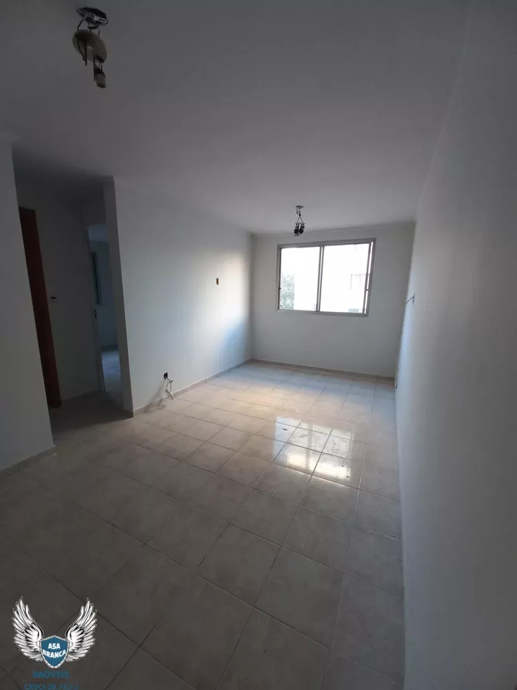 Apartamento à venda com 2 quartos, 62m² - Foto 3