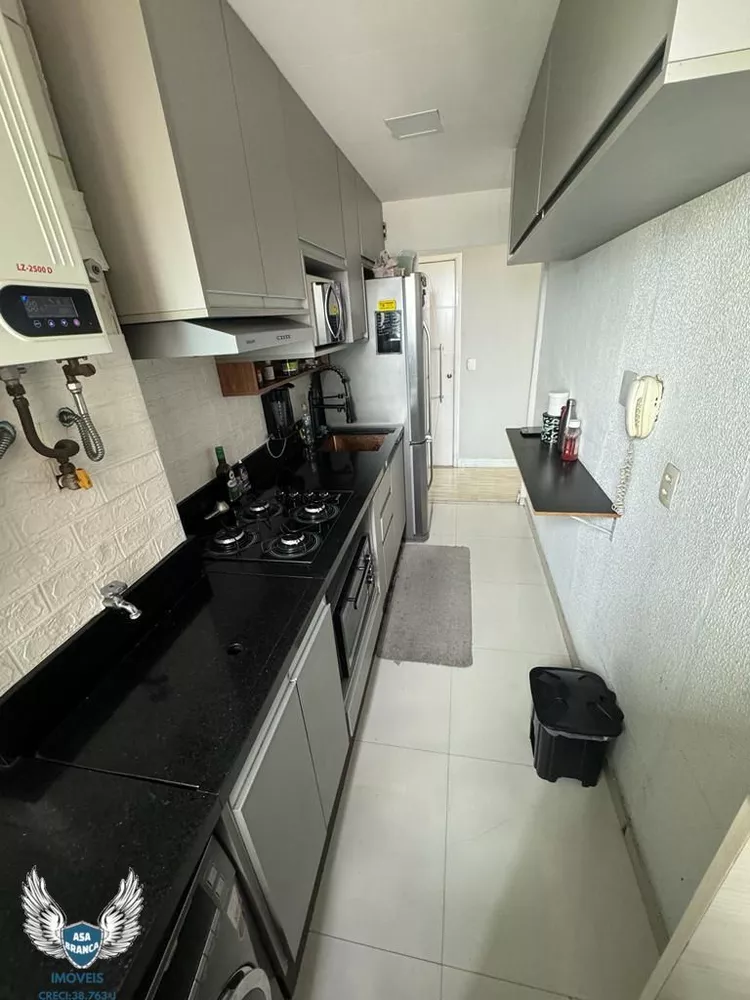 Apartamento à venda com 3 quartos, 67m² - Foto 3