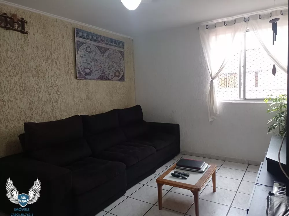 Apartamento à venda com 2 quartos, 70m² - Foto 1