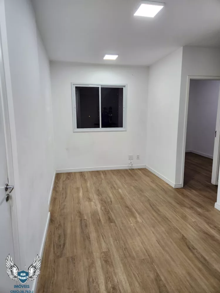 Apartamento à venda com 2 quartos, 43m² - Foto 3