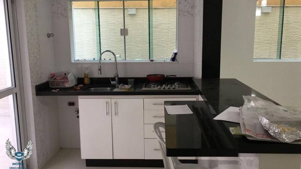 Sobrado à venda com 3 quartos, 200m² - Foto 13