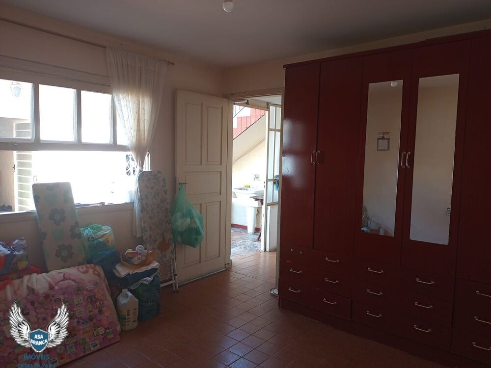 Casa, 4 quartos, 250 m² - Foto 11