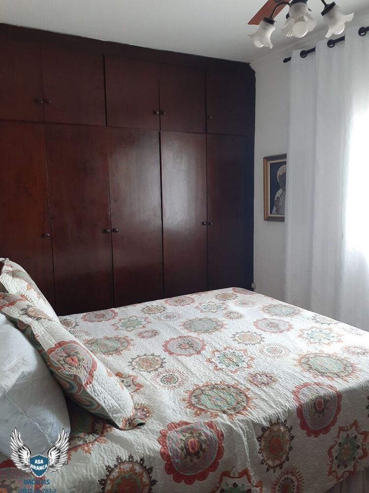 Casa, 3 quartos, 180 m² - Foto 1