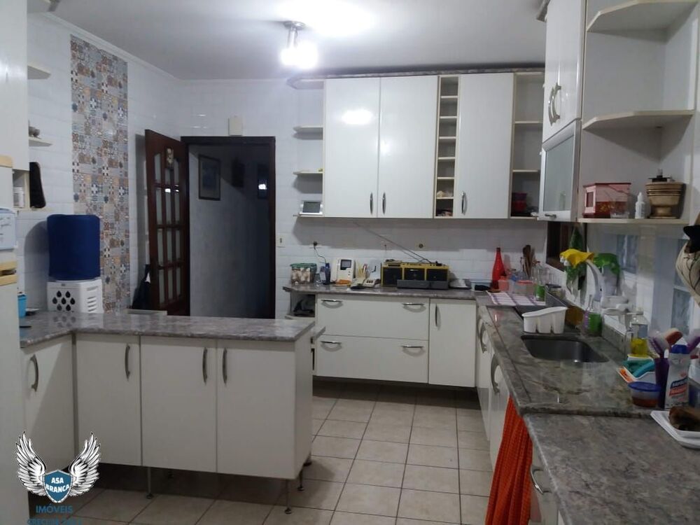 Sobrado, 4 quartos, 172 m² - Foto 1