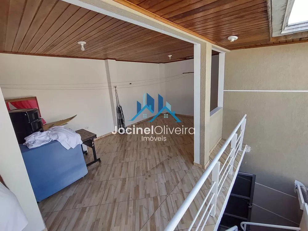 Casa à venda com 3 quartos, 90m² - Foto 10