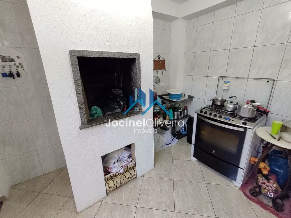 Casa à venda com 3 quartos, 90m² - Foto 14