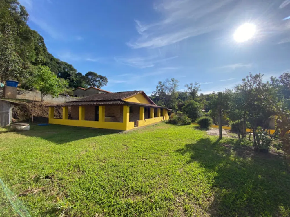 Chácara, 3 quartos, 750 m² - Foto 1