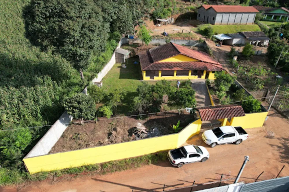 Chácara, 3 quartos, 750 m² - Foto 2