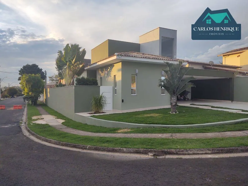 Casa, 5 quartos, 240 m² - Foto 1