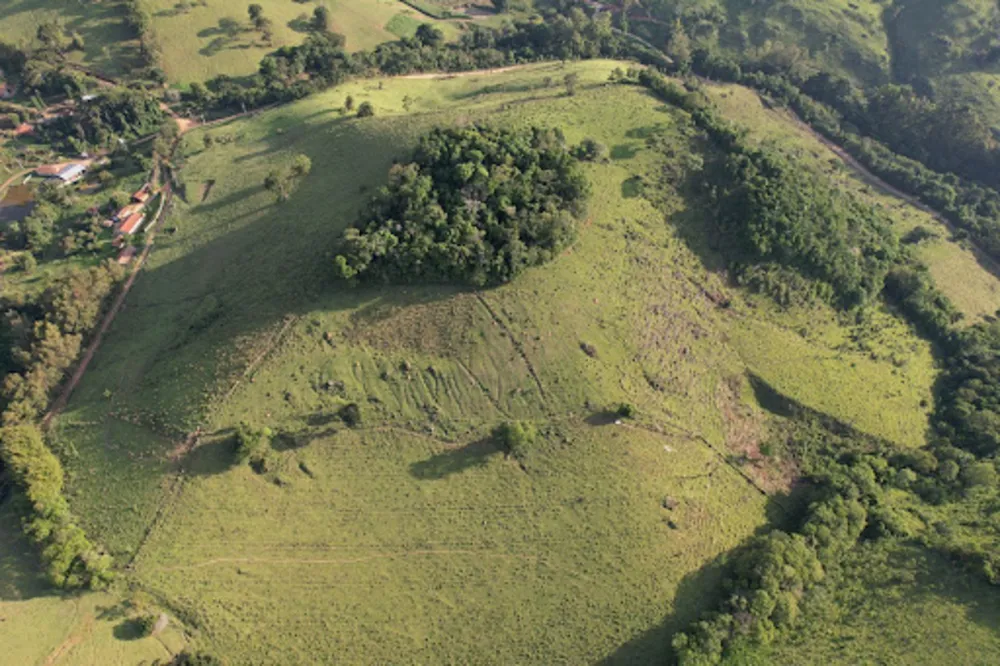 Terreno, 20 hectares - Foto 2
