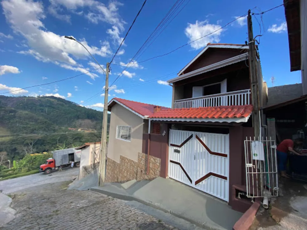 Casa, 3 quartos, 200 m² - Foto 1