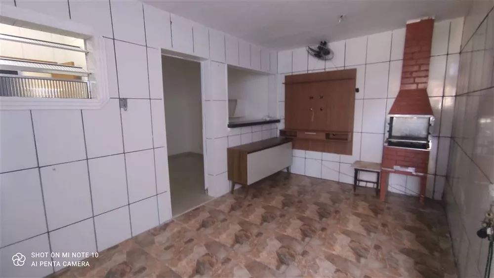 Casa de Condomínio à venda com 1 quarto, 50m² - Foto 1