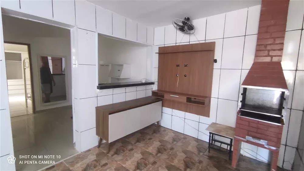 Casa de Condomínio à venda com 1 quarto, 50m² - Foto 3