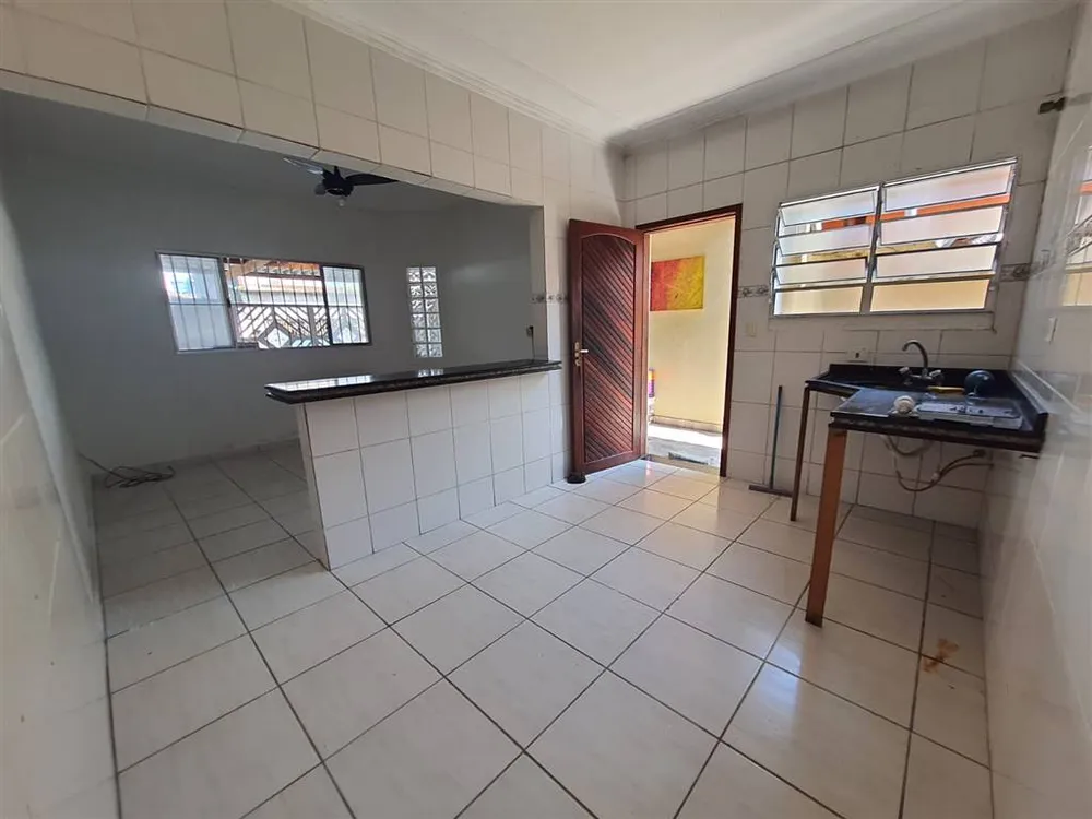 Casa, 2 quartos, 68 m² - Foto 1