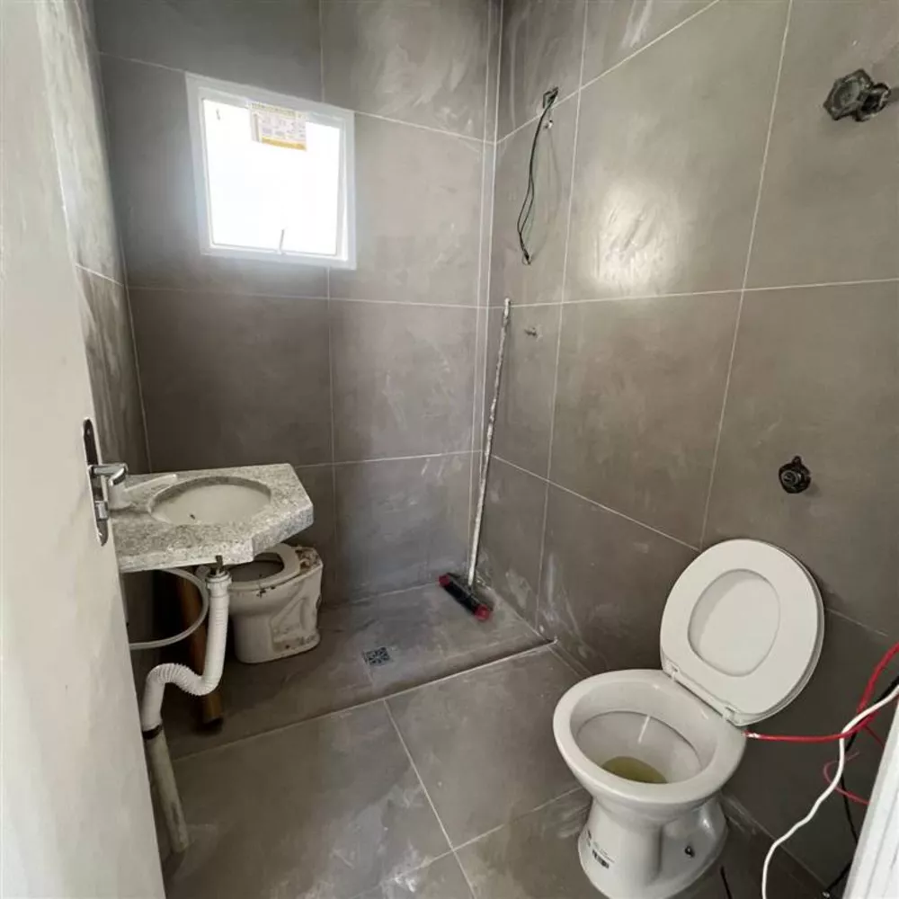 Casa à venda com 2 quartos, 97m² - Foto 4