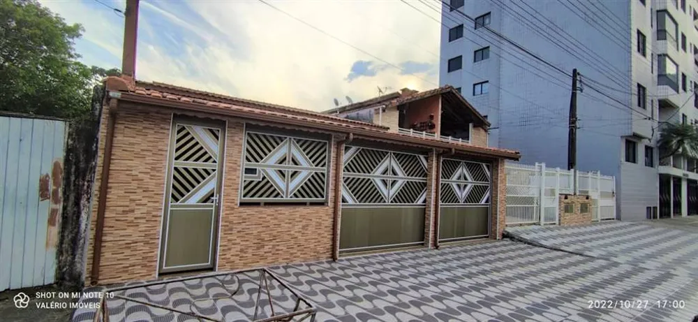 Casa, 3 quartos, 267 m² - Foto 1