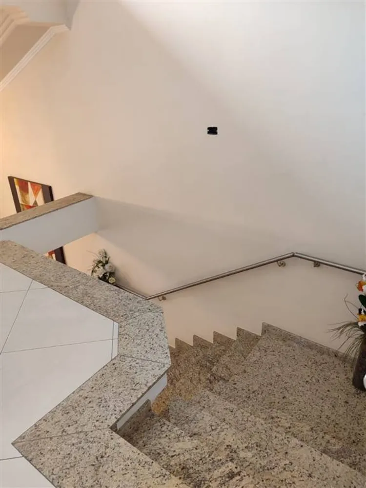 Casa, 3 quartos, 249 m² - Foto 1